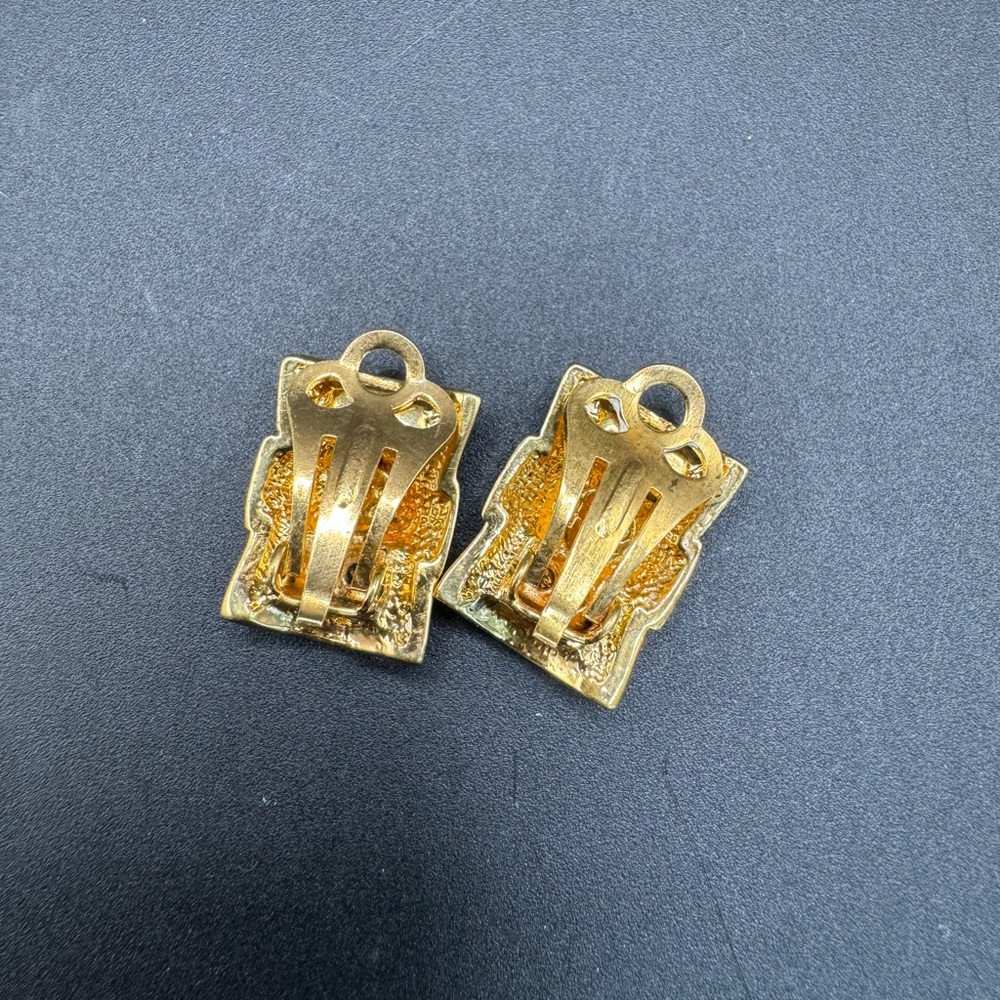 LOT 1042 24K gold plated Celine vintage clip ok earrings EUC - Picture 4 of 13